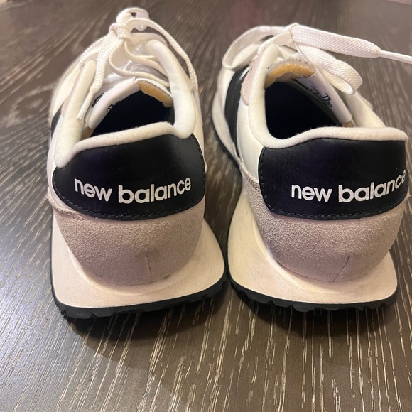 New balance shoes size 10 - Picture 2 of 4